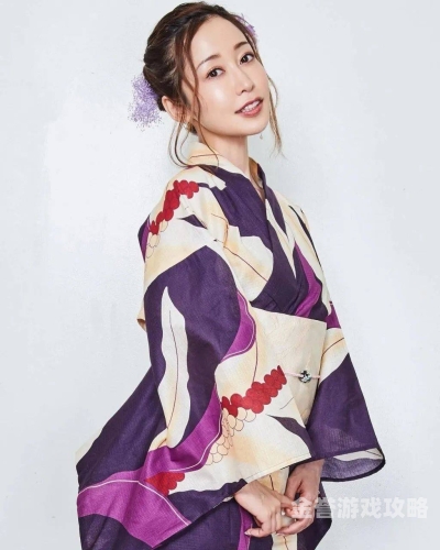 亚洲熟妇真实自拍另类亚洲熟妇真实自拍另类，魅力与真实交织的时尚探索