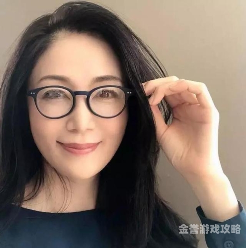 免费三级片日本伊人熟女日本三级片中的熟女诱惑与风险